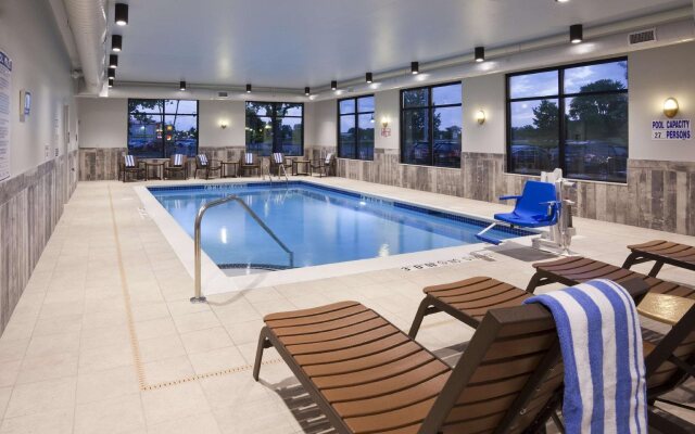 Hampton Inn Spicer Green Lake