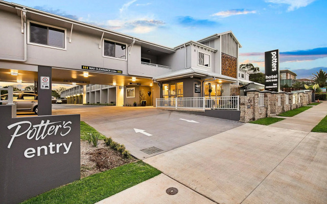 Potters Toowoomba Hotel