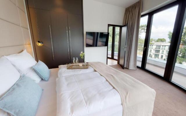 White Pearl Apartment 4.50