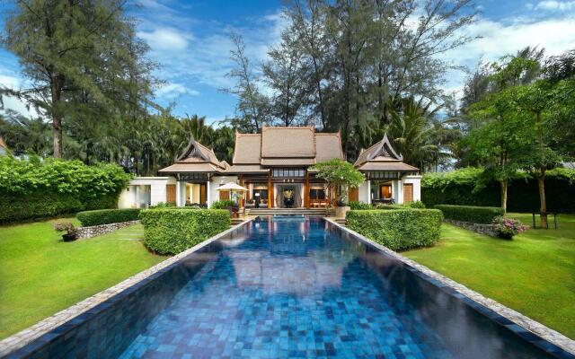 Double Pool Villas by Banyan Tree