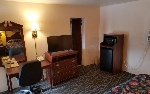 Budget Host Midway Inn