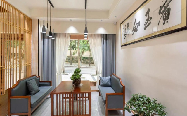 Qi07 Business Hotel Lijiang