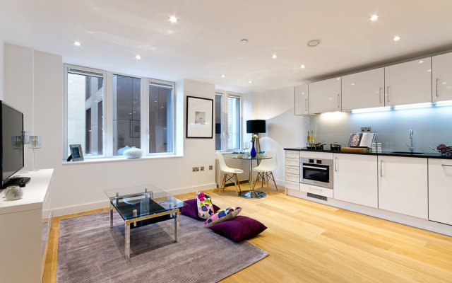 Fetter Lane Apartment