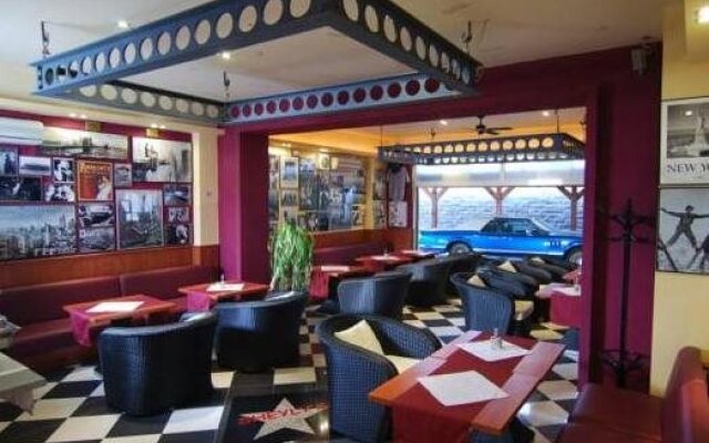 Hotel Sheyly's