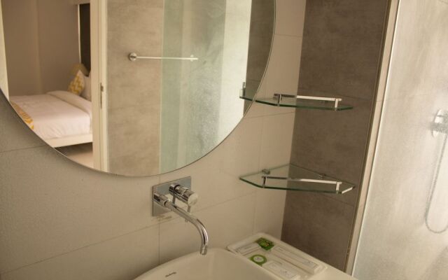 Asian Suites Premium B 709 Huda City