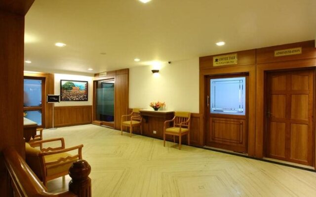 Hotel Pooram International