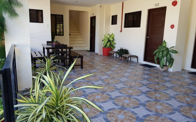 Spacious Private apartment at Laorenza Residences