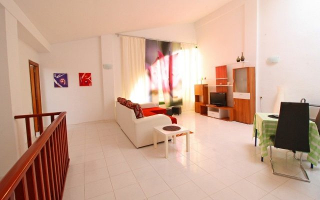 Apartamentos Esmeralda