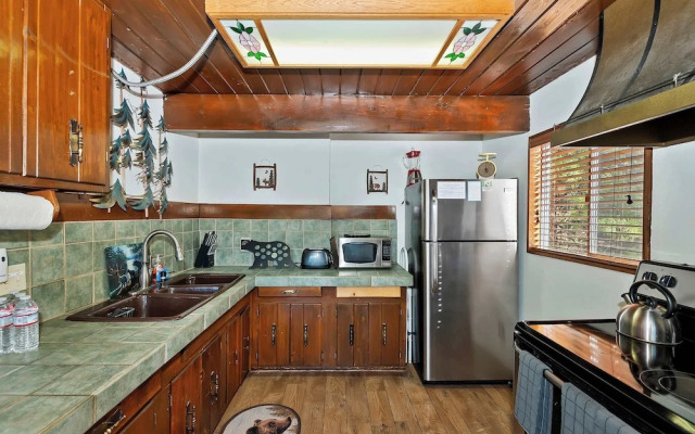 Yosemite Pines Cabin - Sleeps 8