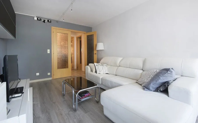 Ampolla Apartment TH18