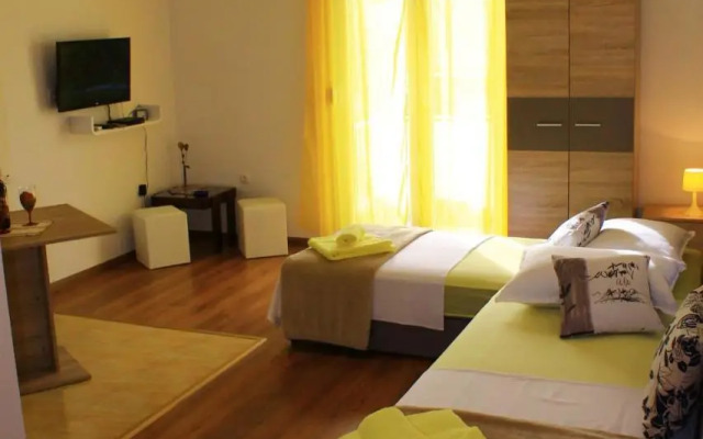 Studio Apartments Buki