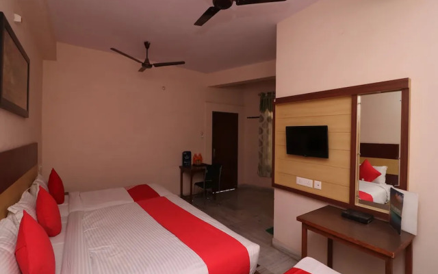 OYO 14898 Hotel Dwarika
