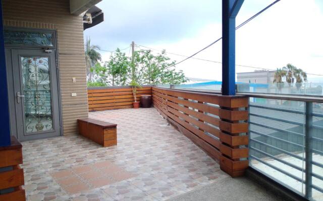 Caitlyn Hostel
