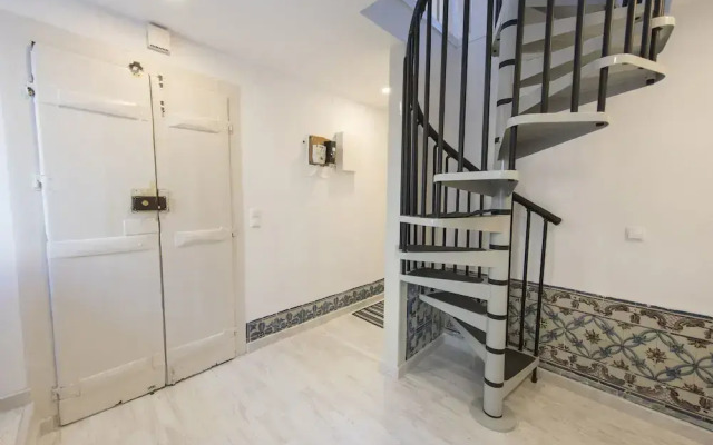 Traditional Duplex in Principe Real