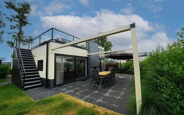 Villa With Roof Terrace Near Veluwemeer