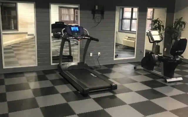 Red Roof Inn & Suites Lexington - Hamburg