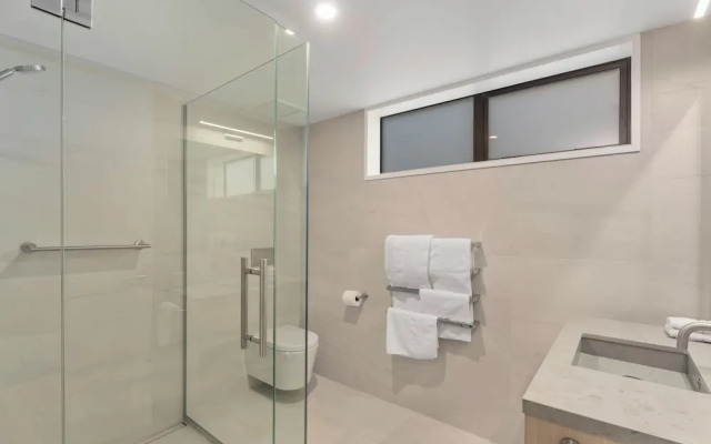 Central Queenstown Villa & Spa