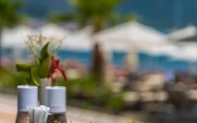 Reis Beach Hotel&Restaurant