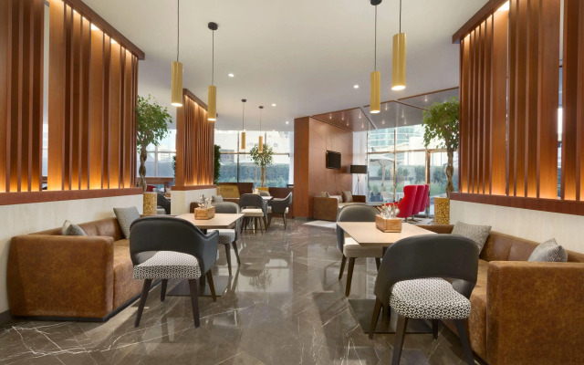 TRYP by Wyndham Dubai Hotel