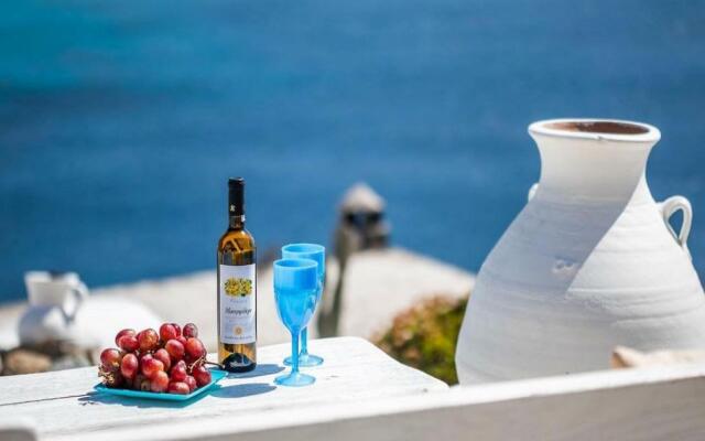 Beachfront Villa Giovanna-Premium Location&Jacuzzi