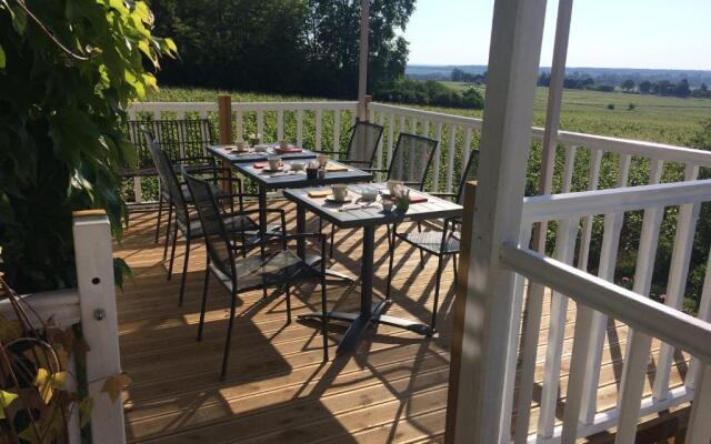 La Passerelle des Corton B&B