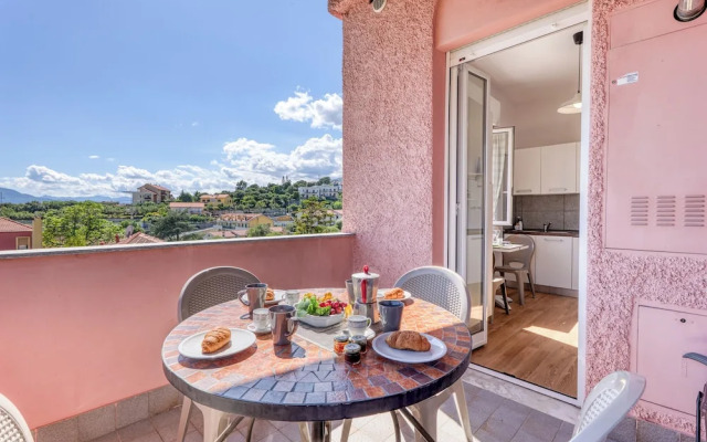 VP - Sea Garden - T6 With Parking