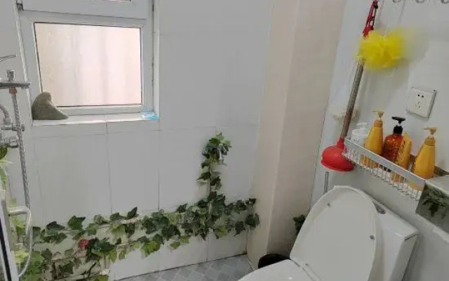 Ruiyu Guesthouse (Luoyang Longmen High-speed Railway Station)