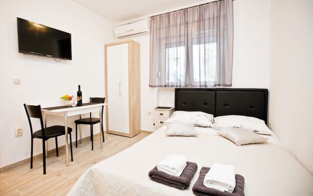 Vukovarska studio apartment