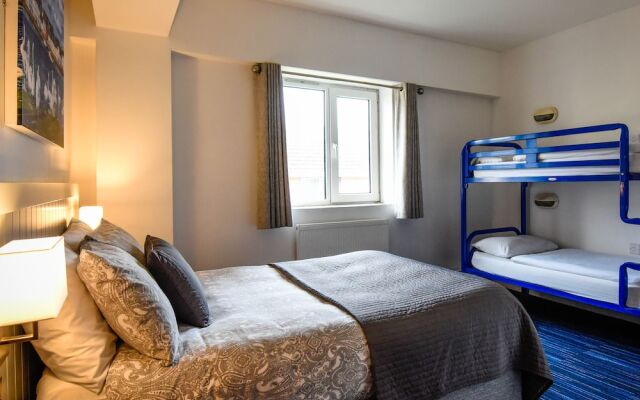 Kinlay House Eyre Square Hostel