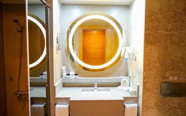 Royal Dragon Hotel – All Inclusive