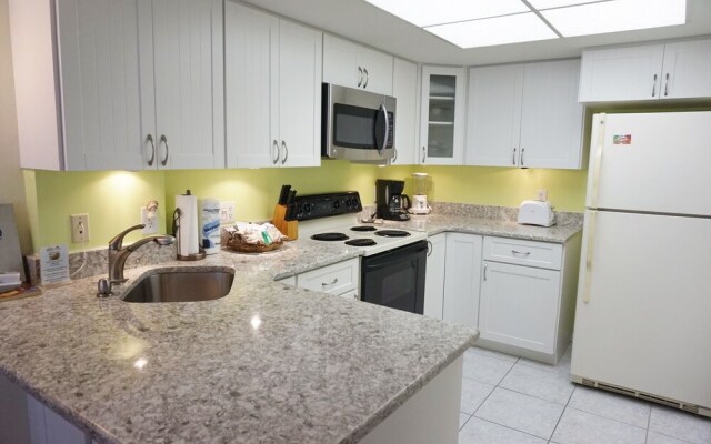 Marina One Bedroom Villa by RedAwning