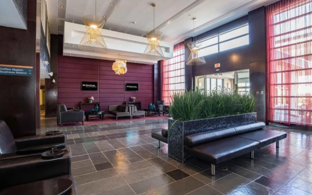 Sandman Signature Winnipeg Airport Hotel & Suites