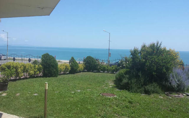 Apartment Villa Rouge