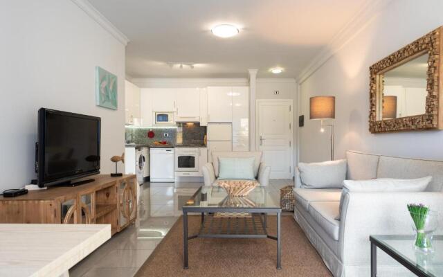 Deisy apartments 1G