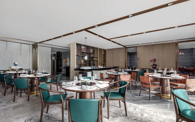 Vignette Collection Hangzhou Huaxia Center Hotel by IHG
