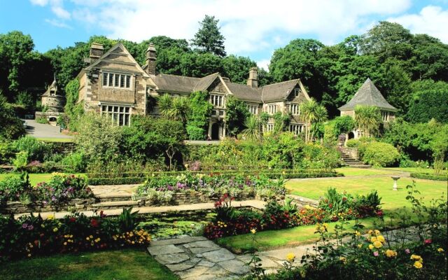 Lewtrenchard Manor Hotel