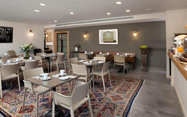 Sea Executive Suites