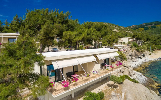 Bomo Tosca Beach Hotel