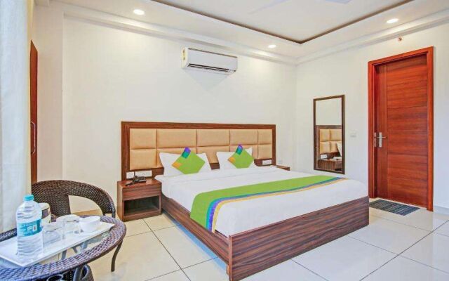 Treebo Aviraj Inn