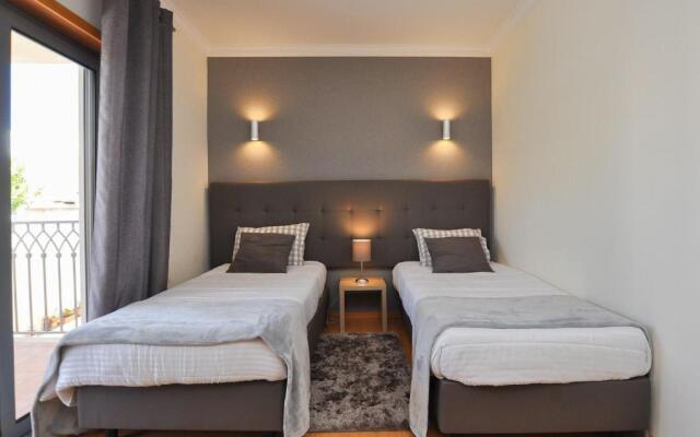 Branqueira Mar by OCvillas
