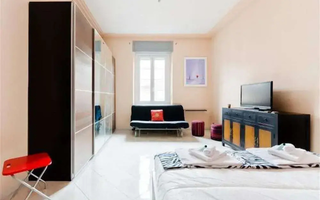 Crocetta & Porta Nuova Flat