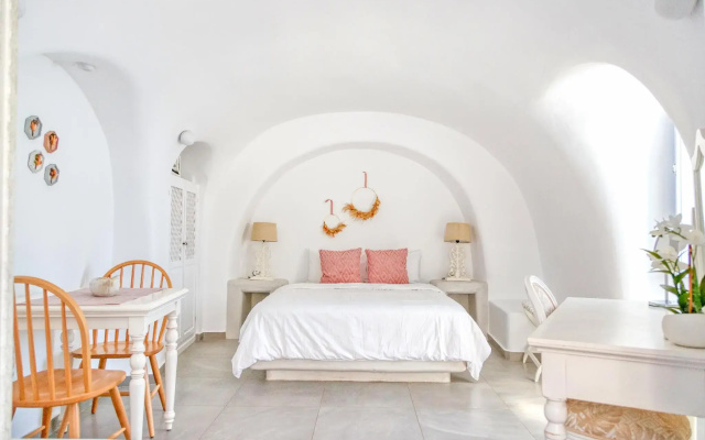 Aris Caves Hotel
