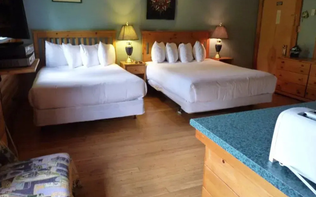 Huckleberry Inn