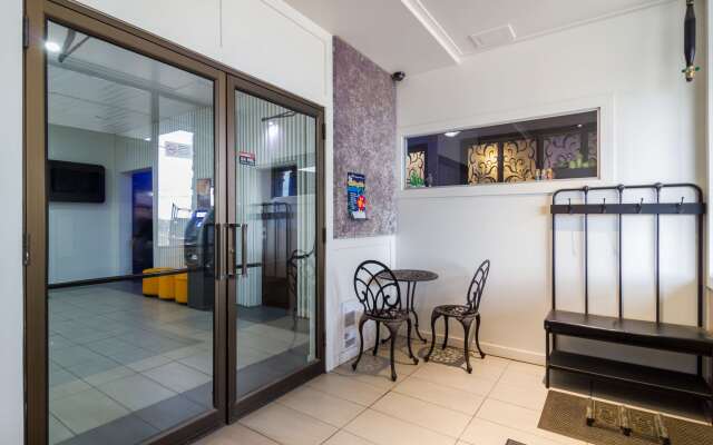 Motel 6 Kerrobert, SK