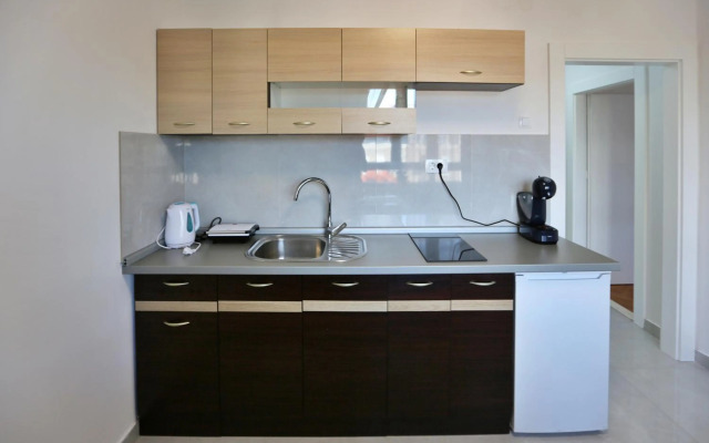 Novi studio apartman Emda u centru Splita, private parking