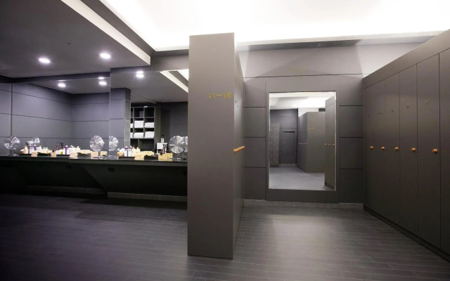 Hotel International