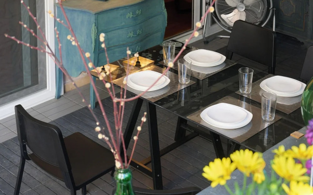 2BR Oasis South Riviera Stay MK