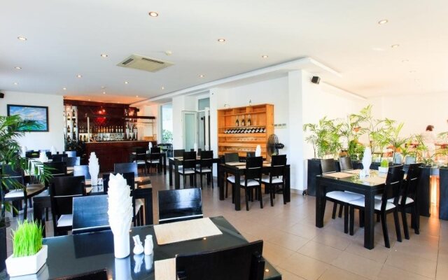 Paragon Villa Hotel