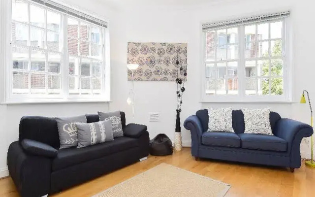 Waterside Níké Apartments