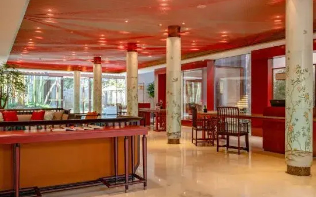 Splendid Clubhouse